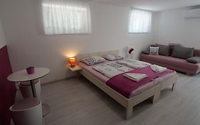 Anna Villa Fuered Boutique Rooms